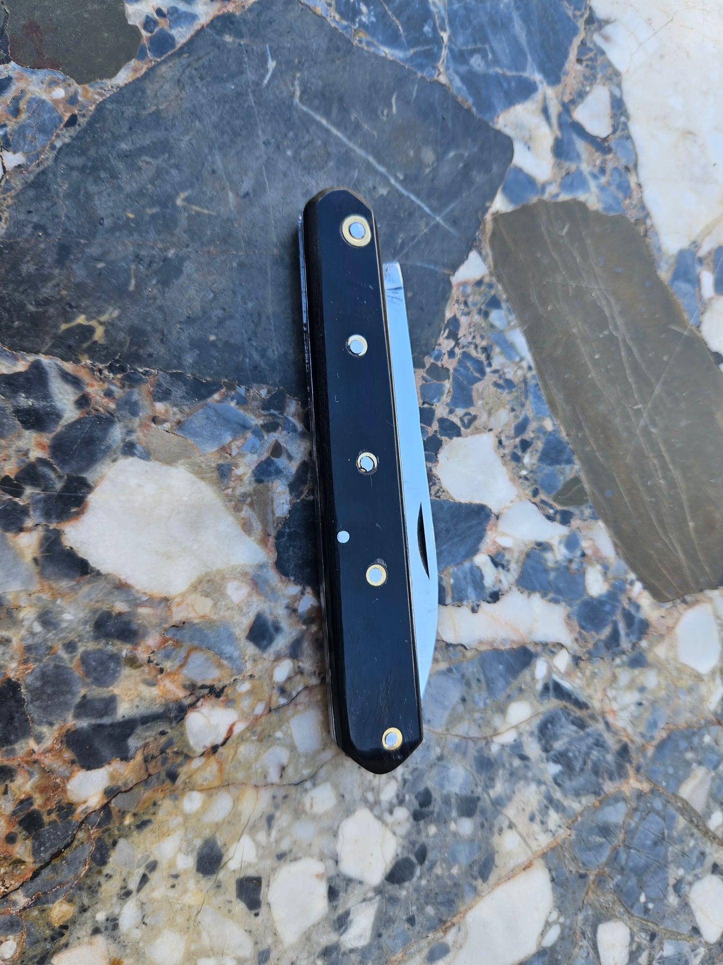 Vintage French Roannais Folding Knife - Farge | Horn Handle |

Thiers, France
