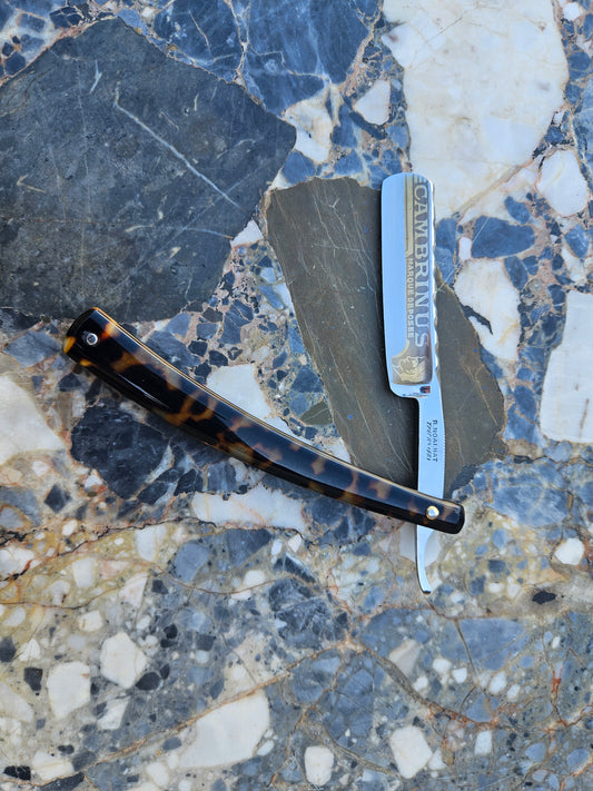 Vintage French Straight Razor — R. Noalhat Thiers | Cambrinus Blade | Tortoiseshell Handle