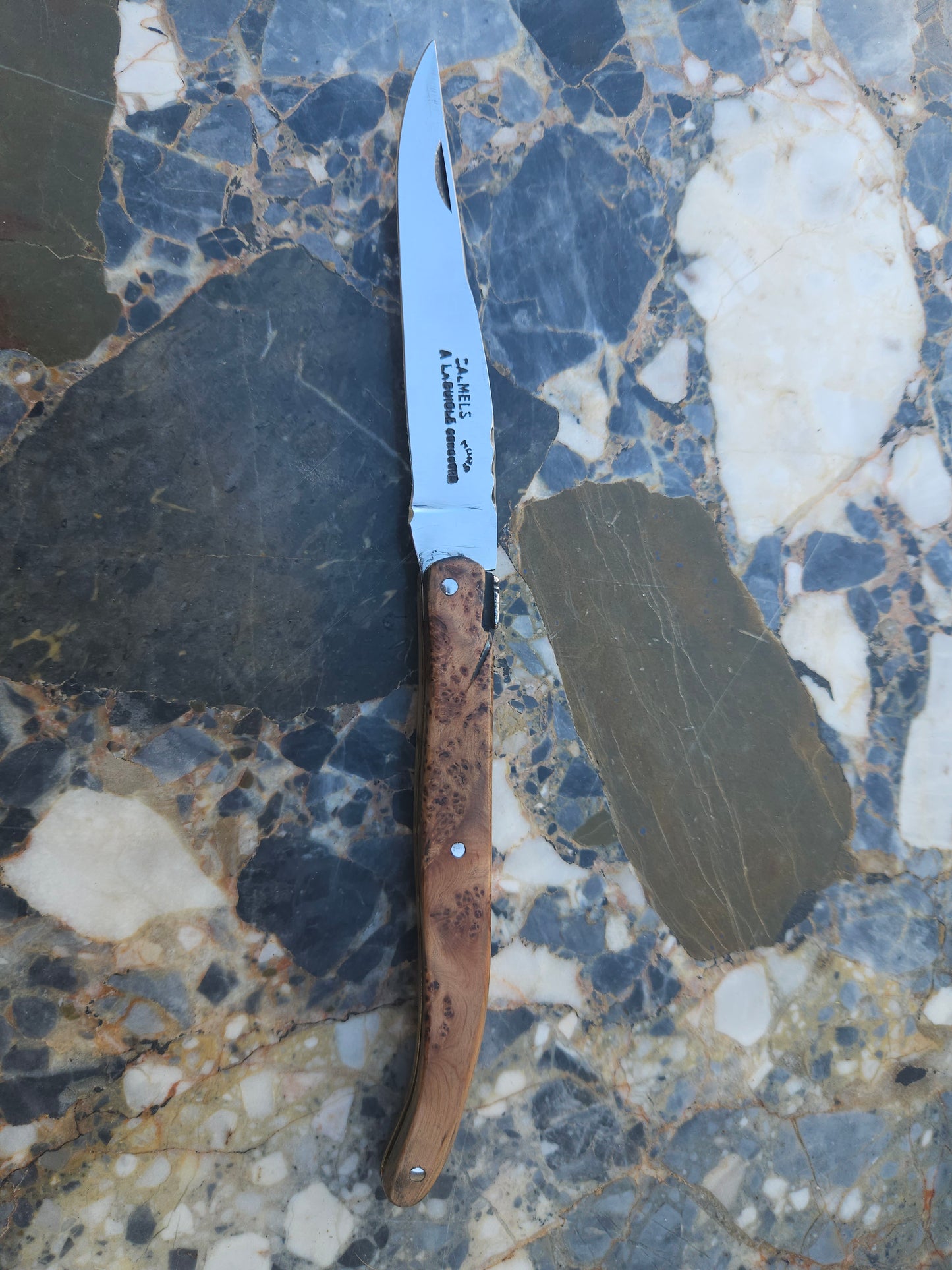 Laguiole Calmels Hors Concours — Juniper Wood Handle & Master Guilloché | Thiers, France