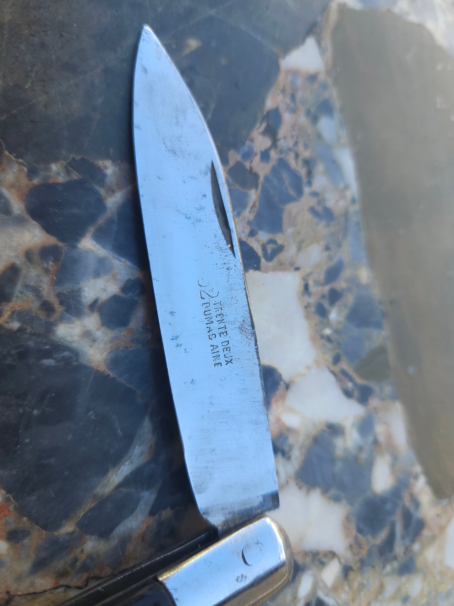 Vintage French Folding Knife - 32

Dumas | Natural Horn Handle

Thiers, France
