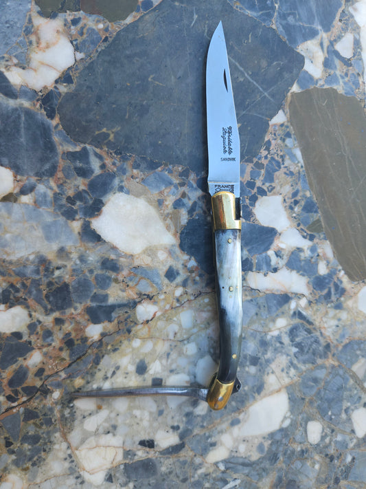 Véritable Laguiole Folding Knife — Natural Horn Handle & Guilloché | Made in France