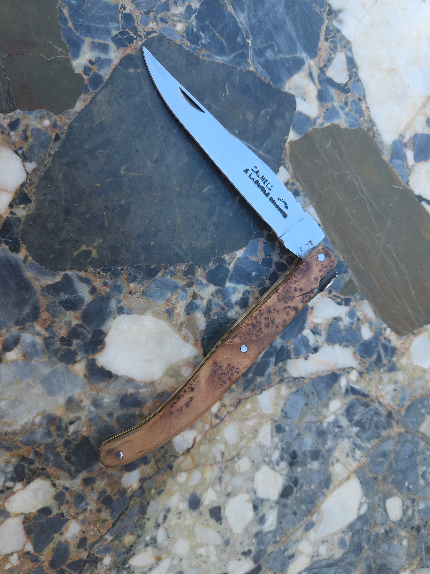 Laguiole Calmels Hors Concours — Juniper Wood Handle & Master Guilloché | Thiers, France