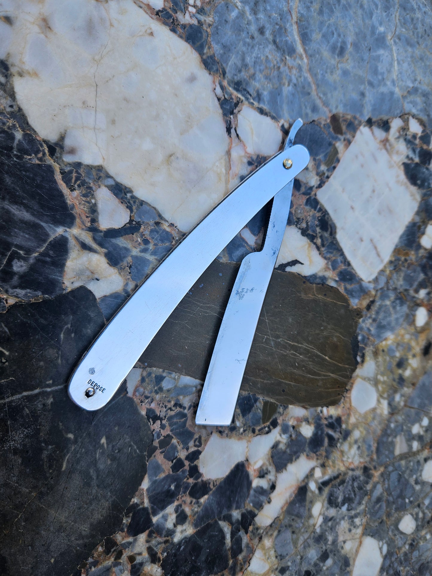 Vintage French Straight Razor — L'Incassable | Full Metal Handle | France