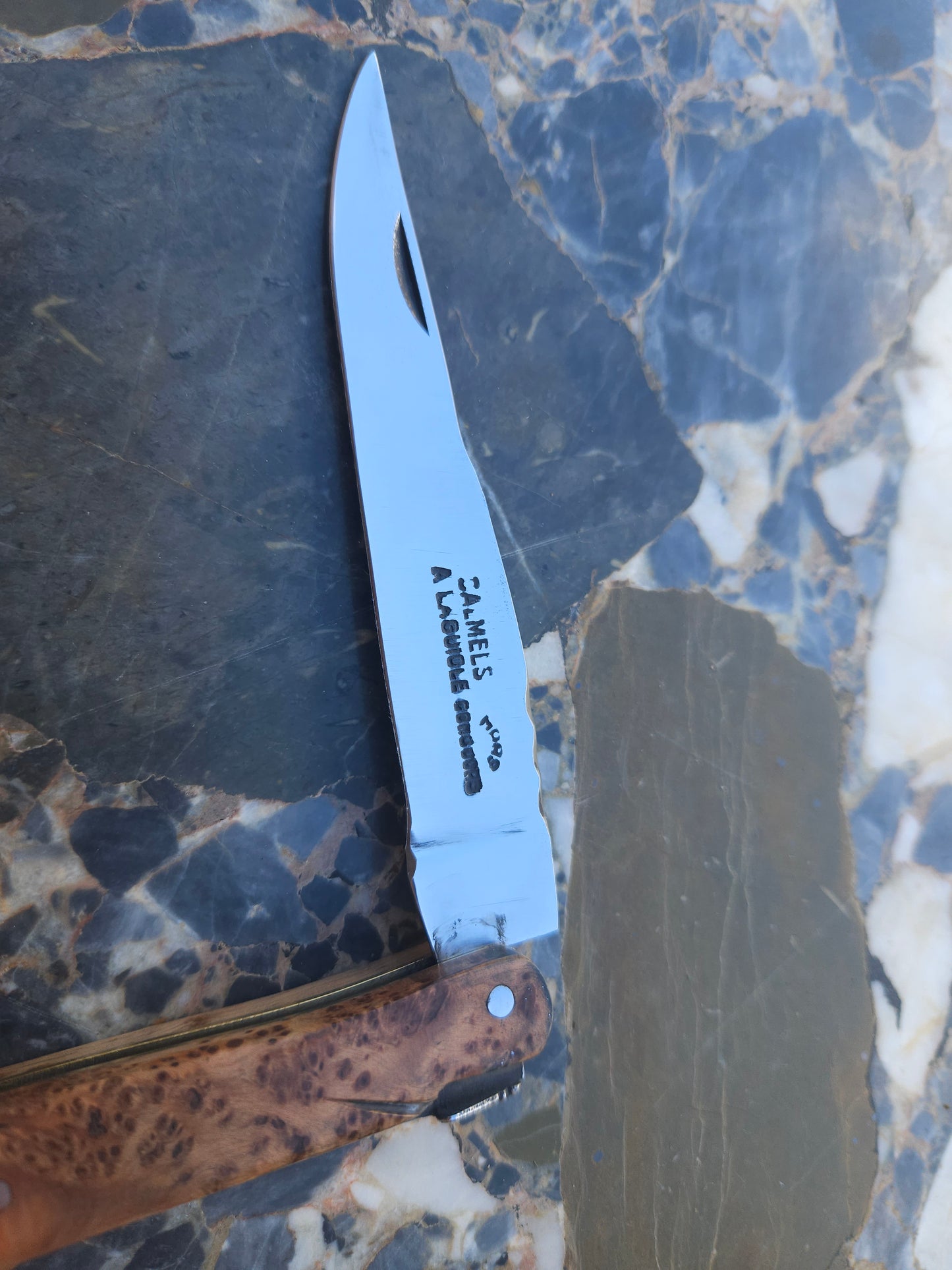 Laguiole Calmels Hors Concours — Juniper Wood Handle & Master Guilloché | Thiers, France